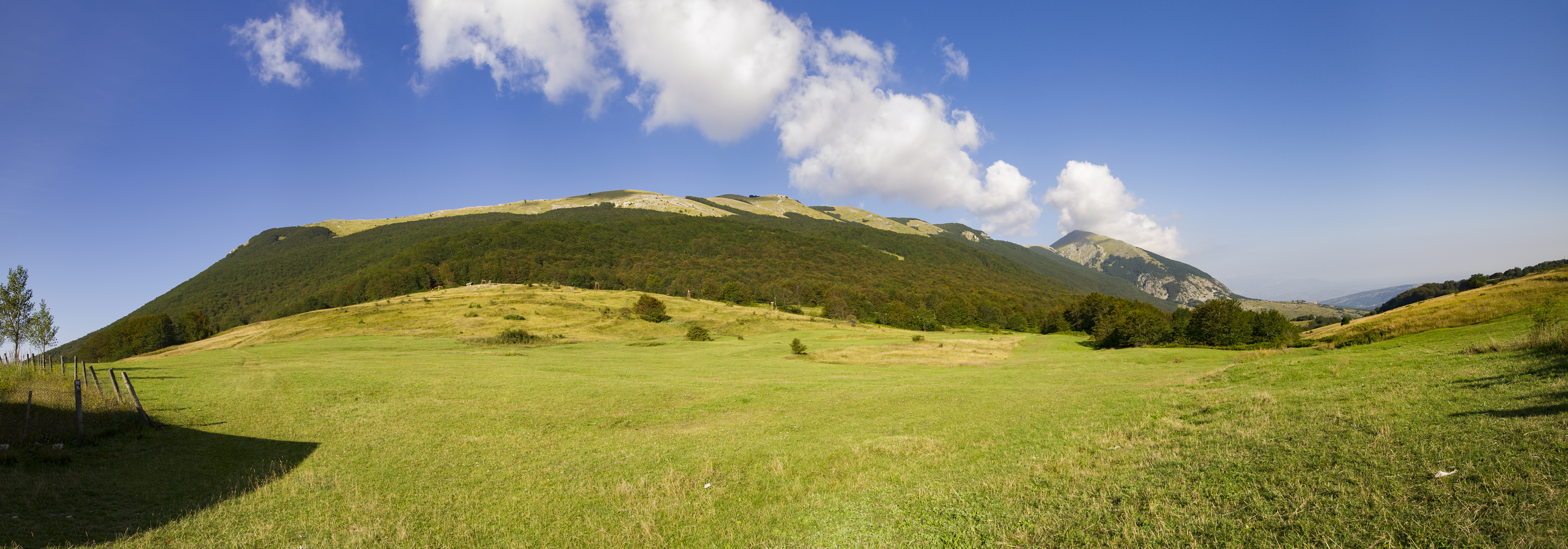  LND9952 B Panorama V2 240dpi